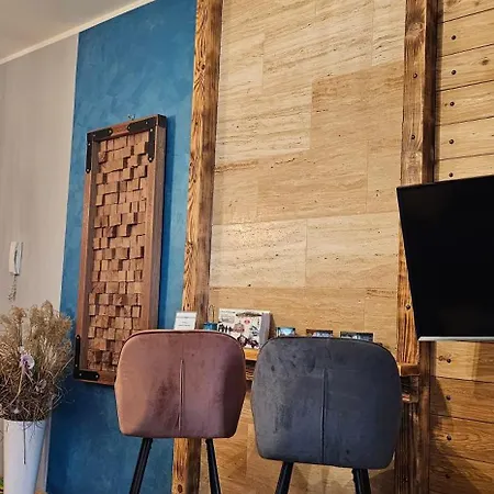 Center Lux Marijana *